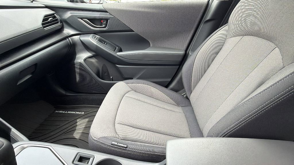 Used 2025 Subaru Crosstrek 2.0i Premium image 23