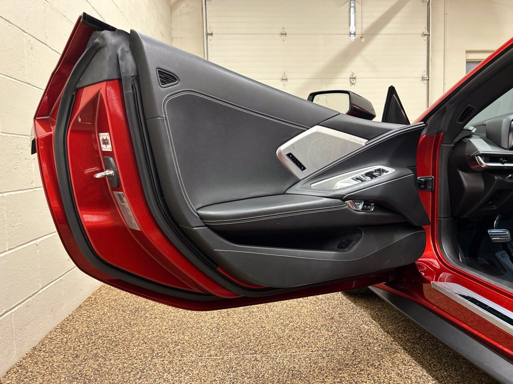 Used 2021 Chevrolet Corvette Stingray Preferred Conv w/ Z51 Performance Package RWD image 13
