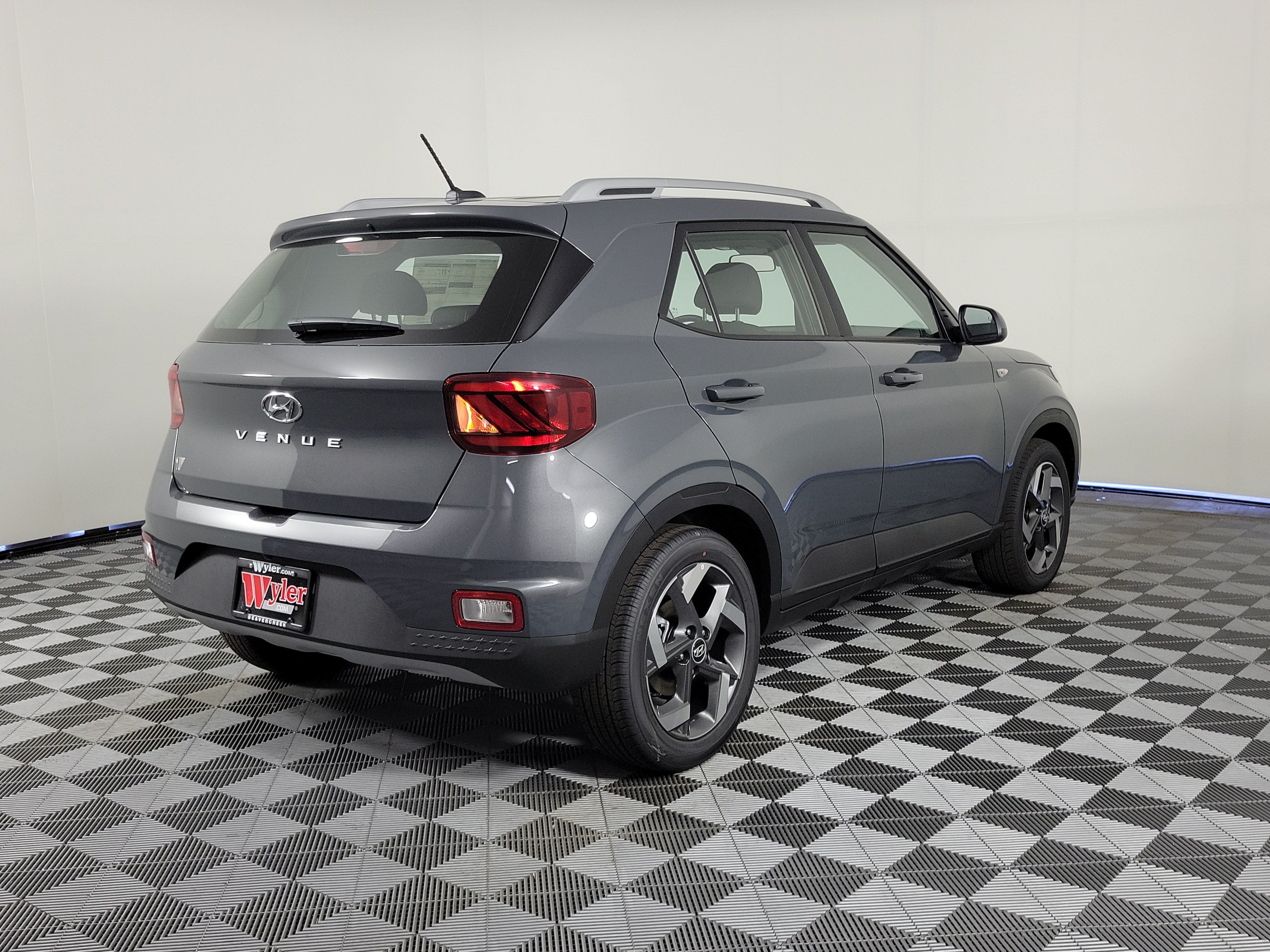 New 2026 Hyundai Venue SEL FWD image 3