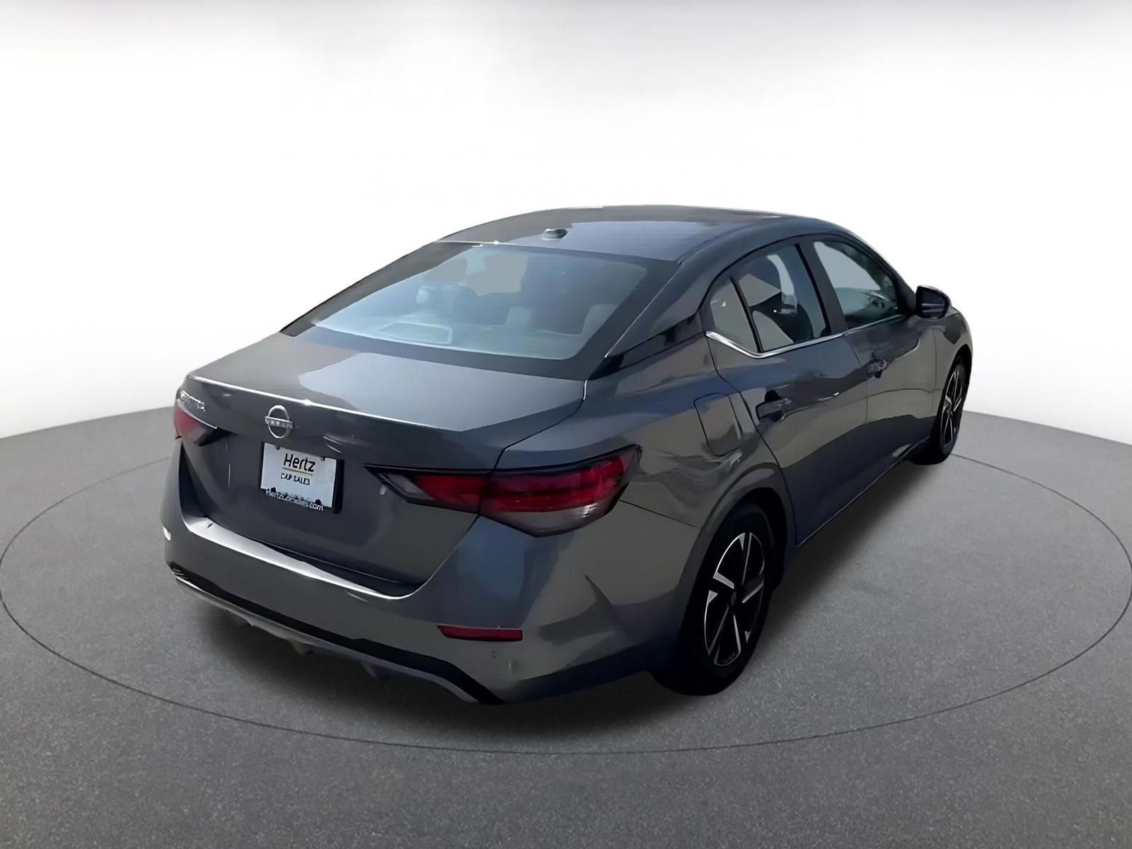 Used 2025 Nissan Sentra SV FWD image 15