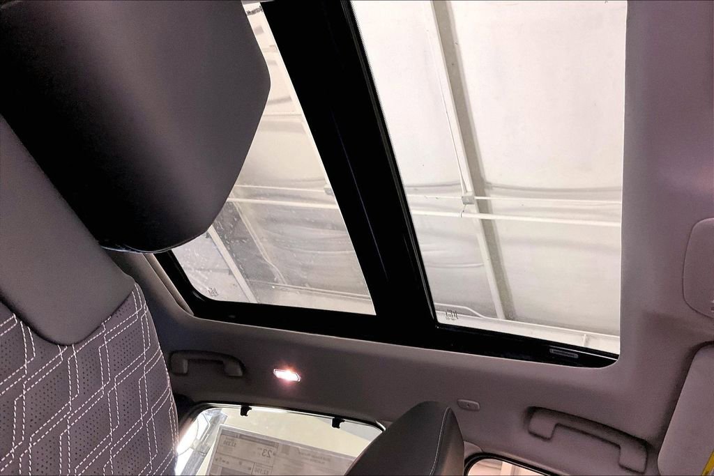 New 2026 Nissan Murano Platinum w/ Cargo Package image 25