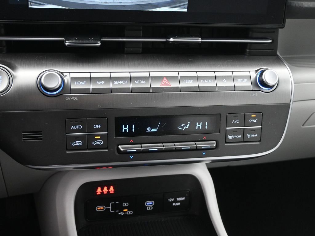 Used 2024 Hyundai Kona SEL AWD/4WD image 19