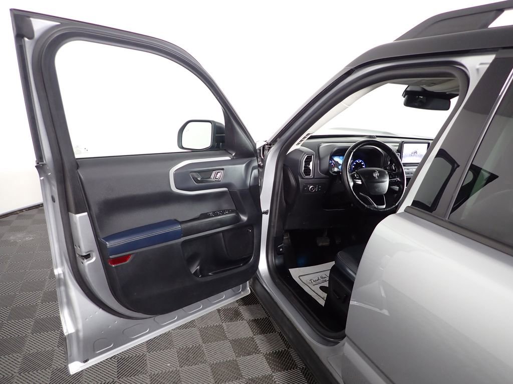 Used 2021 Ford Bronco Sport Outer Banks w/ Outer Banks Package (96D) image 18