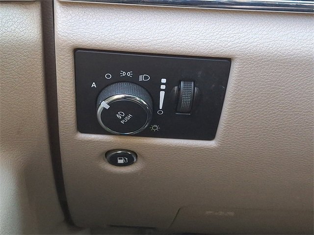 Used 2017 Jeep Grand Cherokee Limited image 27