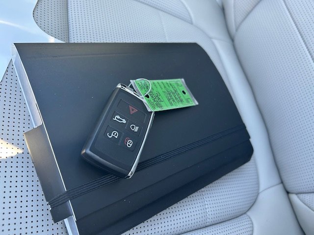 New 2025 Jaguar F-PACE R-Dynamic S image 33