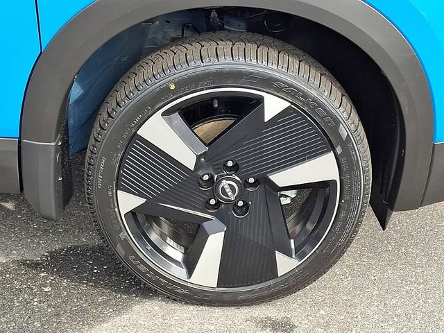 New 2026 Nissan Kicks SR w/ SR Premium Package FWD image 9