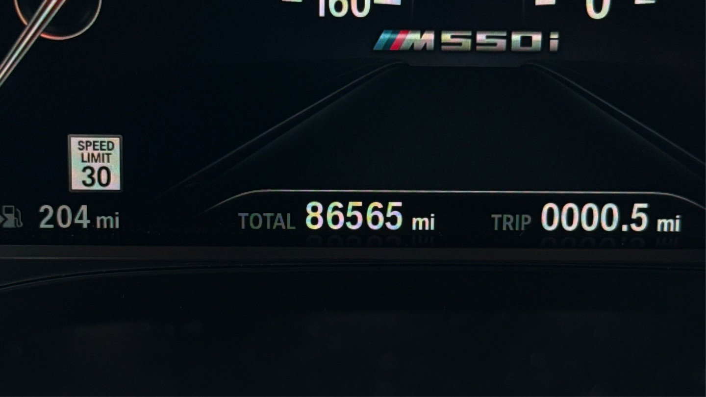 Used 2018 BMW M550i xDrive image 15