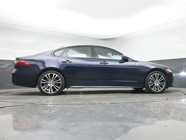 Used 2024 Jaguar XF R-Dynamic SE AWD/4WD image 17