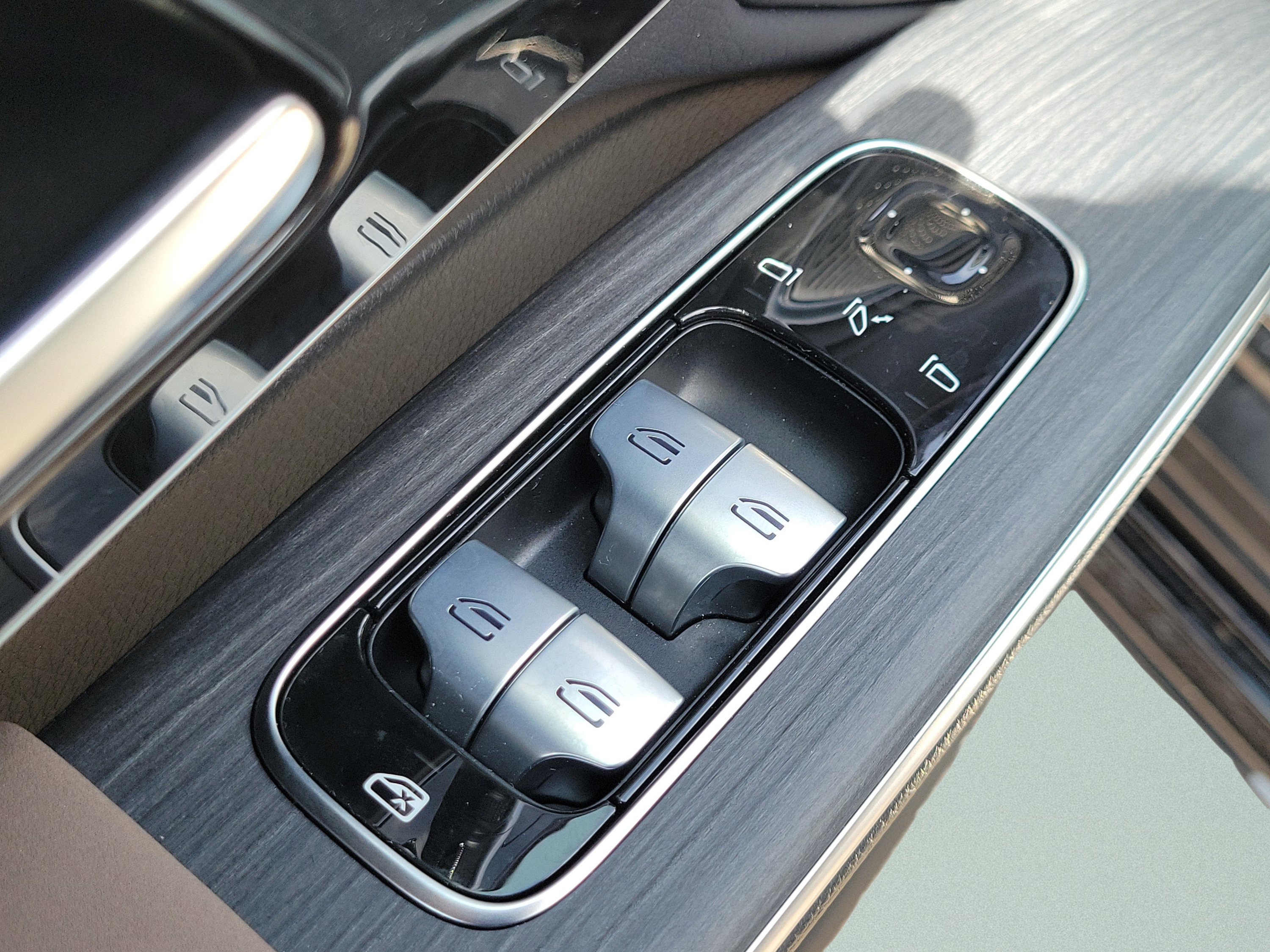 Certified 2024 Mercedes-Benz EQS 580 4MATIC Sedan image 15