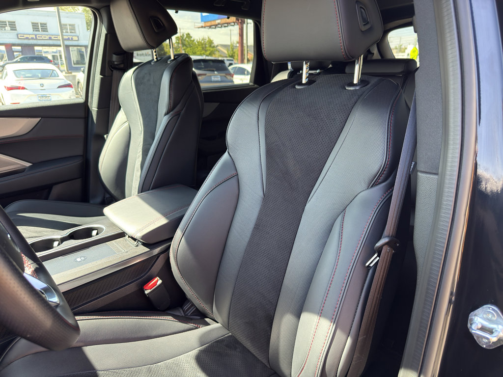 Used 2025 Acura MDX A-Spec image 12