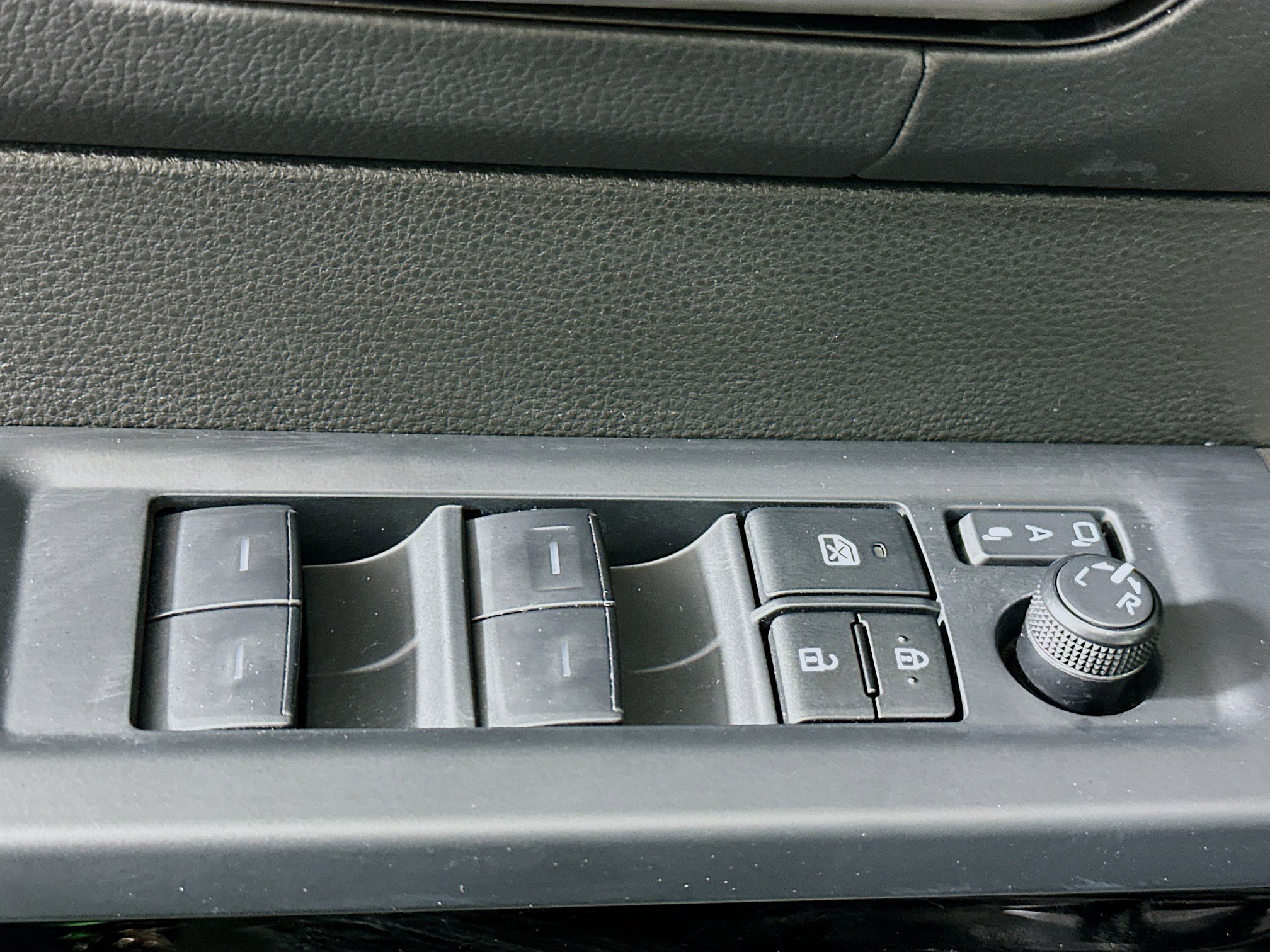 Used 2025 Toyota Tundra Limited image 15