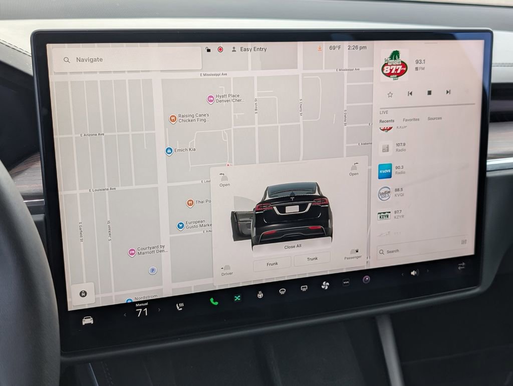 Used 2024 Tesla Model X image 25