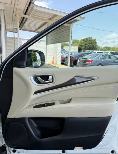 Used 2019 INFINITI QX60 Pure AWD/4WD image 17
