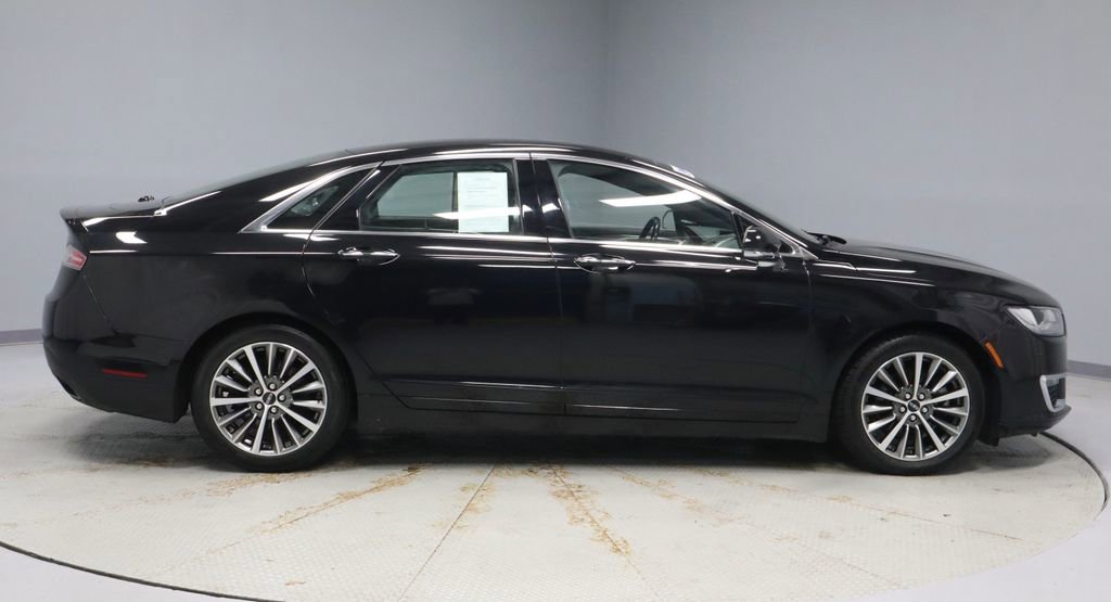 Used 2019 Lincoln MKZ Premiere FWD image 11