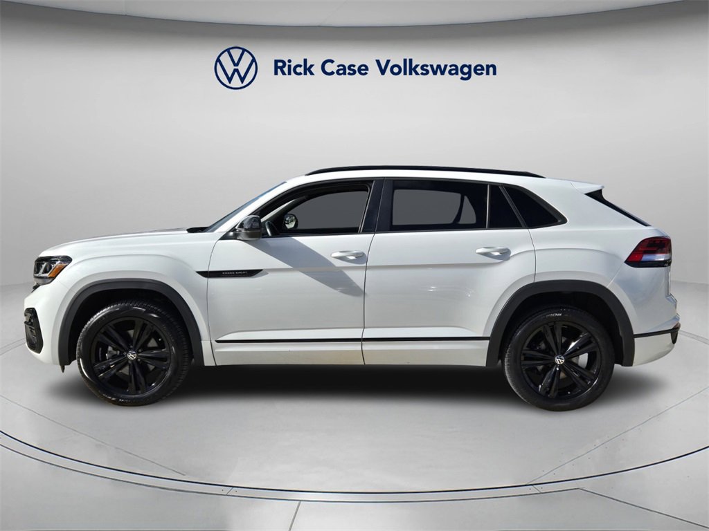 Certified 2022 Volkswagen Atlas Cross Sport SEL R-Line image 4