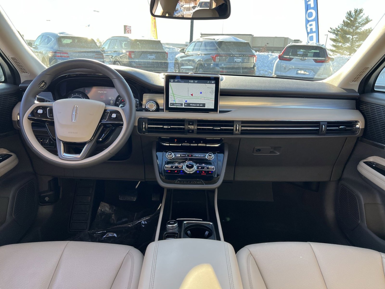 Used 2022 Lincoln Corsair Standard w/ Equipment Group 101A image 22