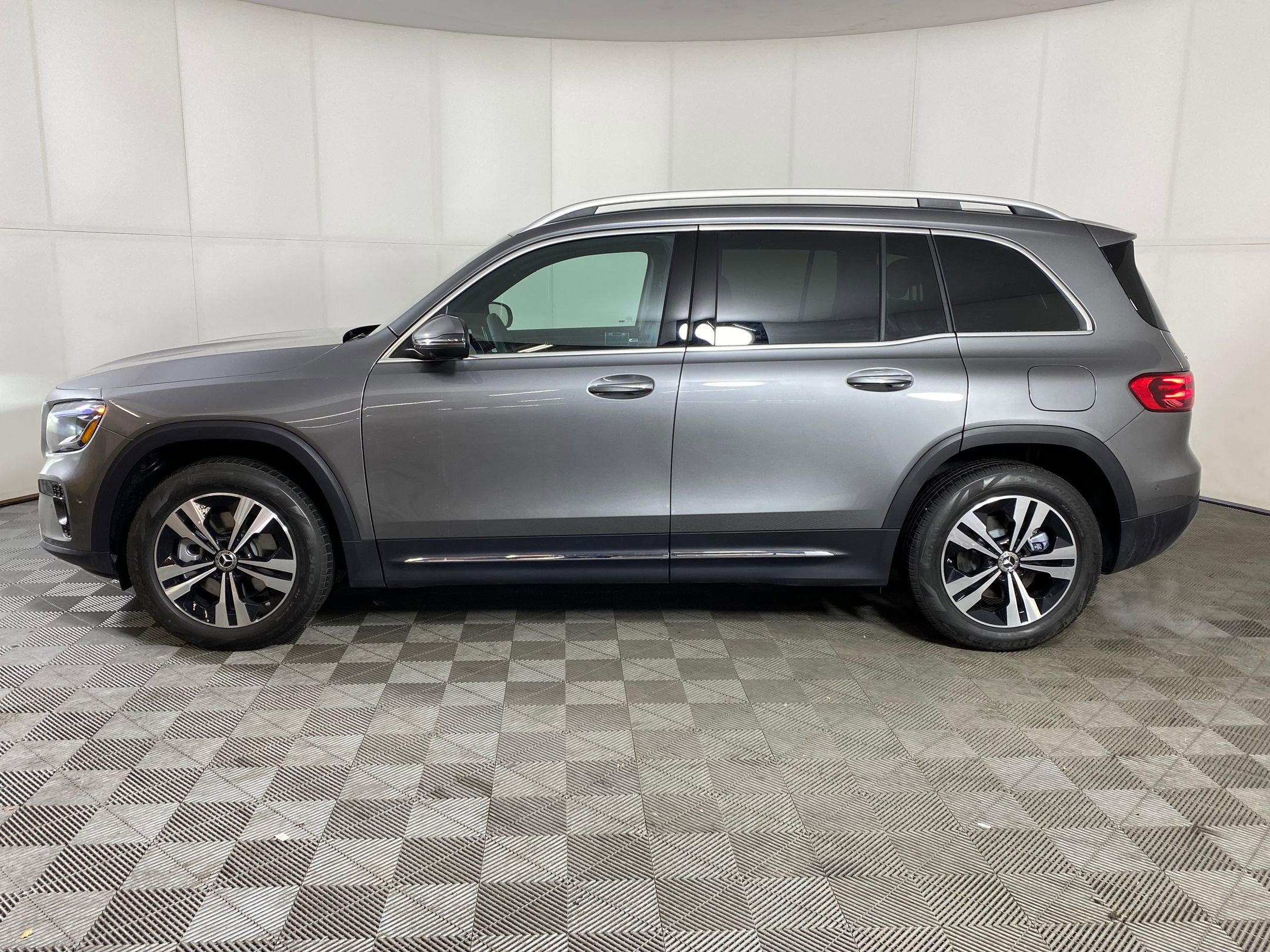 Used 2026 Mercedes-Benz GLB 250 4MATIC video 2