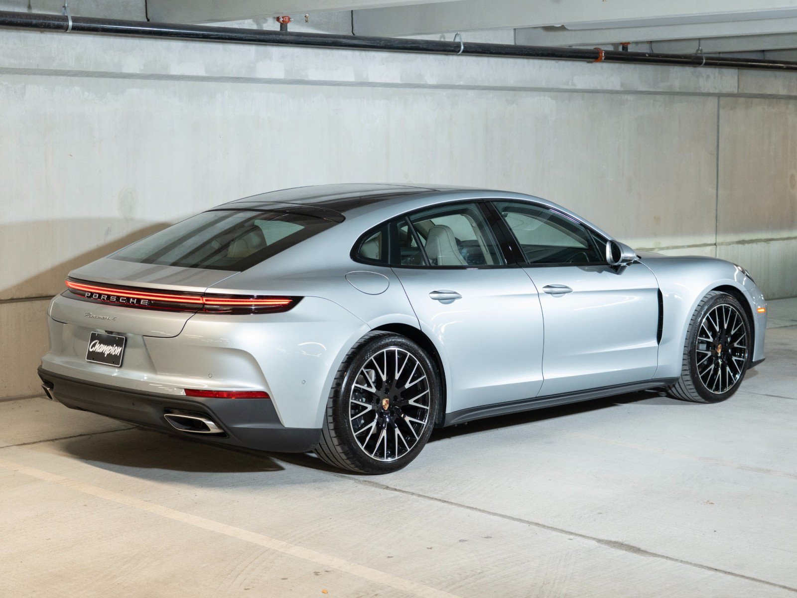 New 2026 Porsche Panamera image 9