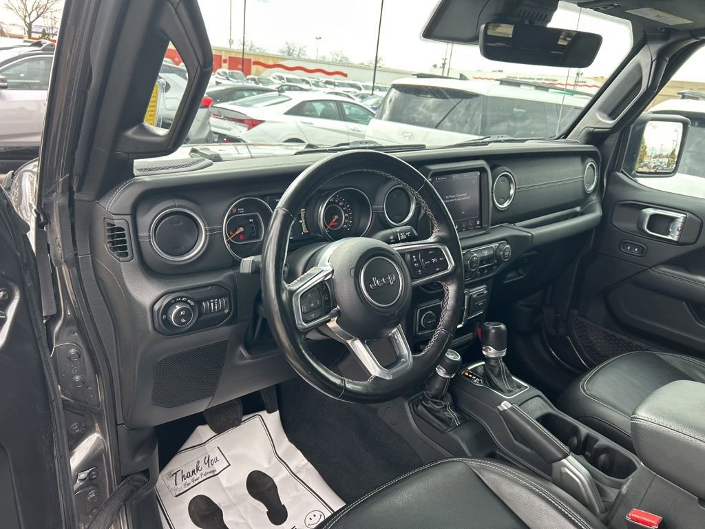 Used 2022 Jeep Gladiator Overland w/ Popular Equipment Package image 9