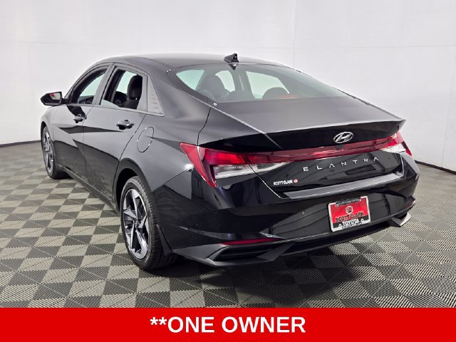 Used 2023 Hyundai Elantra SEL w/ Convenience Package FWD image 6