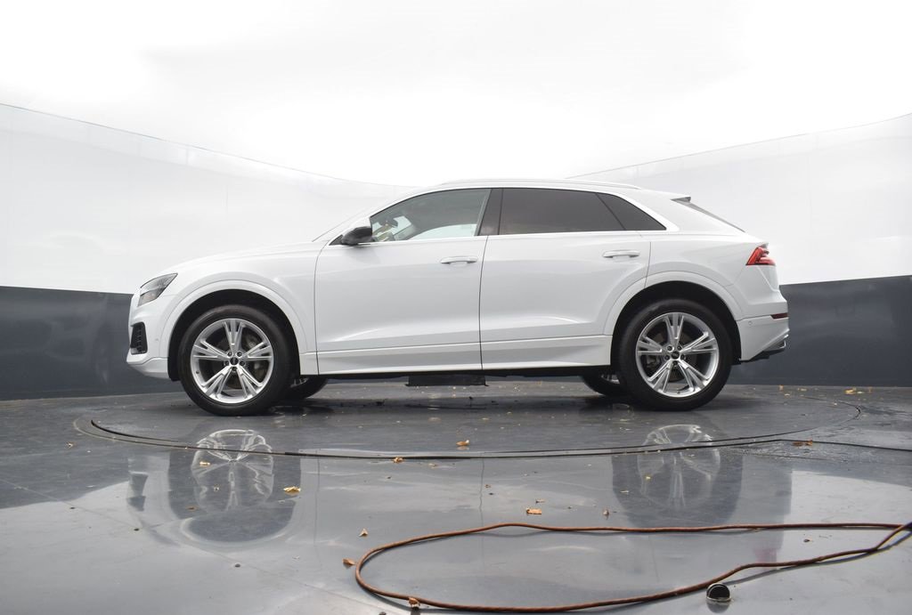 Used 2023 Audi Q8 Premium Plus image 46