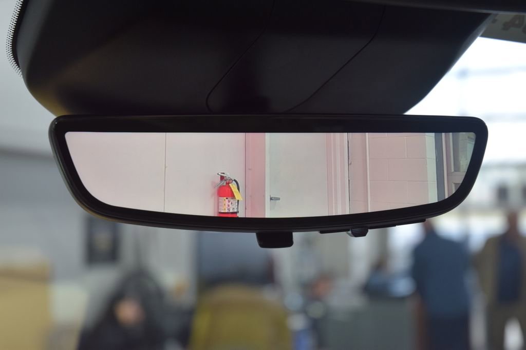 Used 2024 Cadillac Escalade ESV Sport Platinum w/ LPO, ONYX Package AWD/4WD image 52