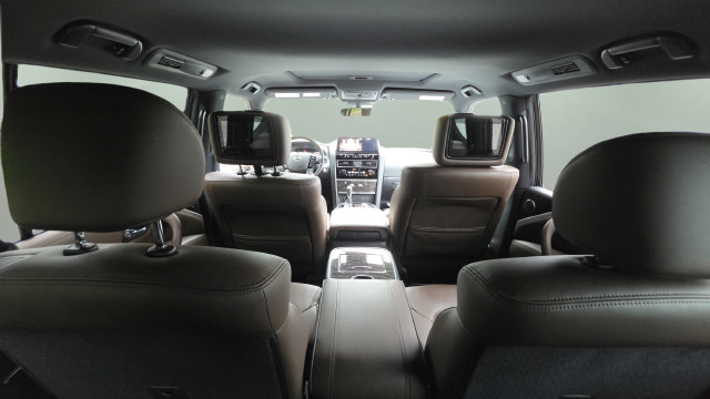 Used 2023 Nissan Armada Platinum w/ Captain's Chairs Package AWD/4WD image 21