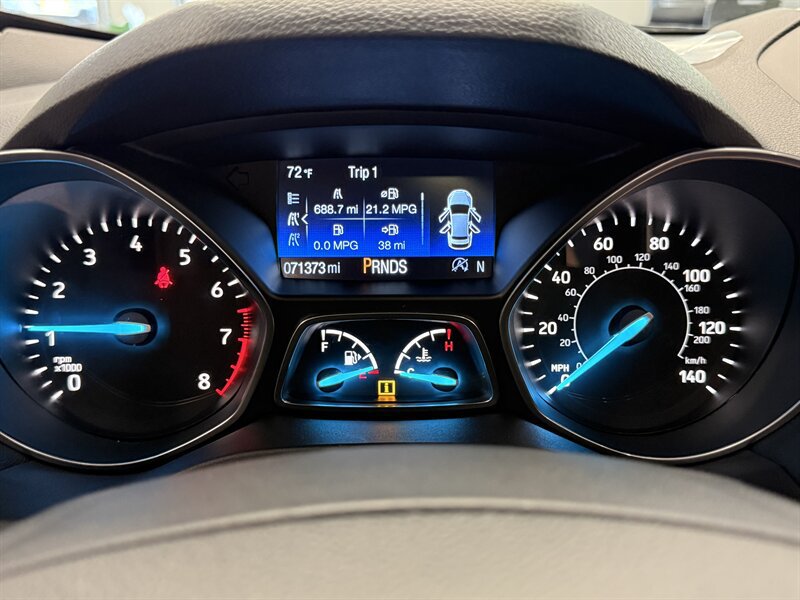Used 2019 Ford Escape Titanium AWD/4WD image 28