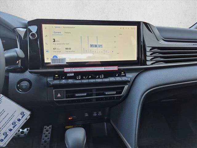 New 2026 Toyota Camry Hybrid AWD/4WD image 12