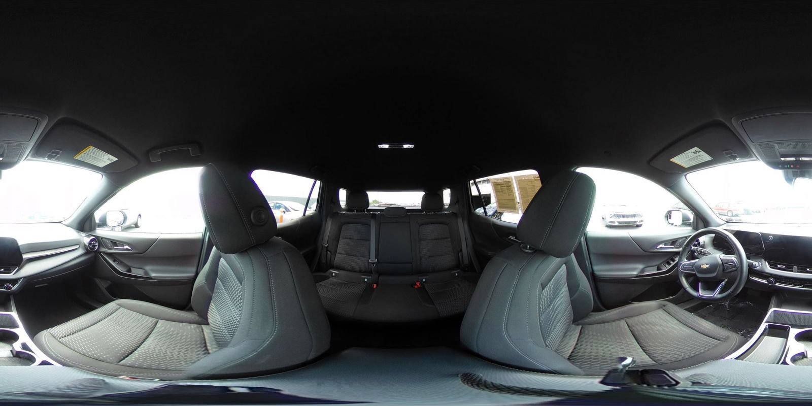 Used 2025 Chevrolet Equinox LT FWD image 42