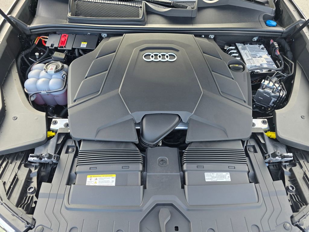 Used 2025 Audi Q8 Prestige w/ Prestige Package image 34