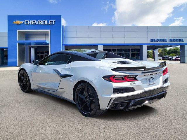New 2026 Chevrolet Corvette E-Ray w/ ZER Performance Package AWD/4WD image 3