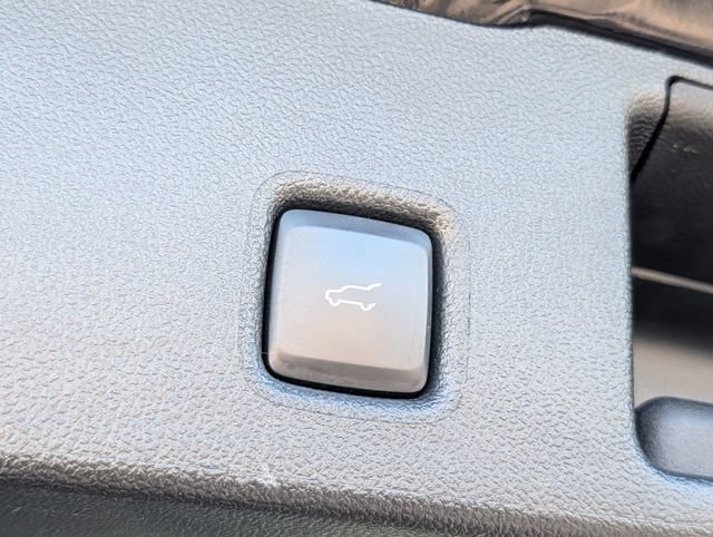 Used 2024 Ford Escape ST-Line AWD/4WD image 32