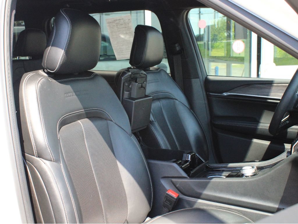 Certified 2023 Jeep Grand Cherokee L Overland AWD/4WD image 26