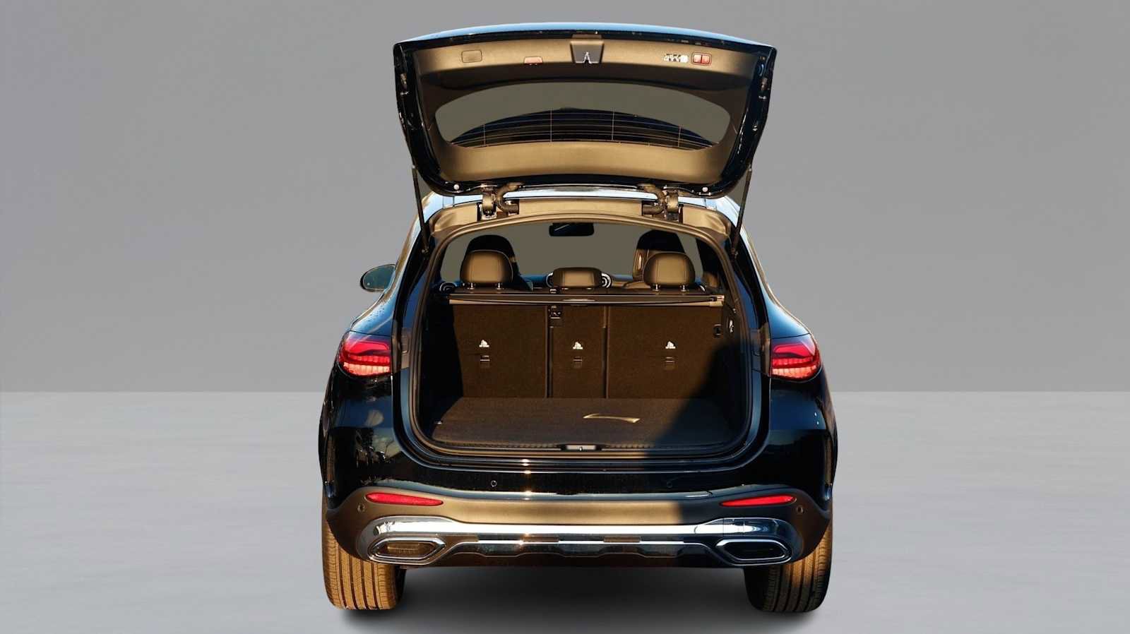 New 2026 Mercedes-Benz GLC 300 GLC 300 image 9