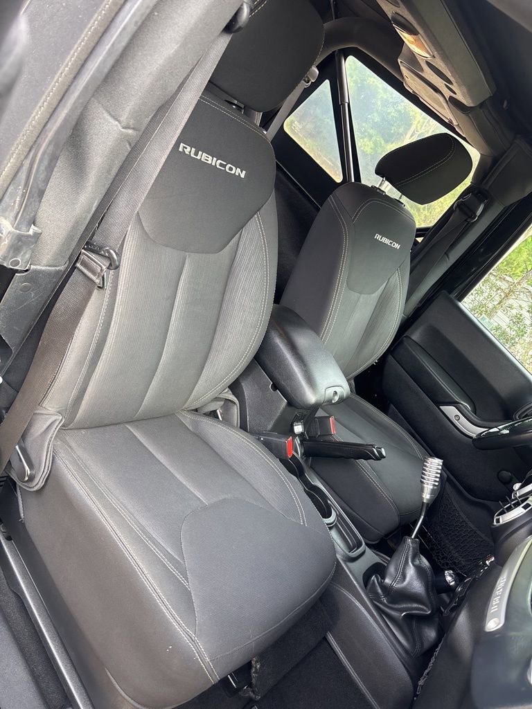 Used 2016 Jeep Wrangler Rubicon w/ Connectivity Group image 41