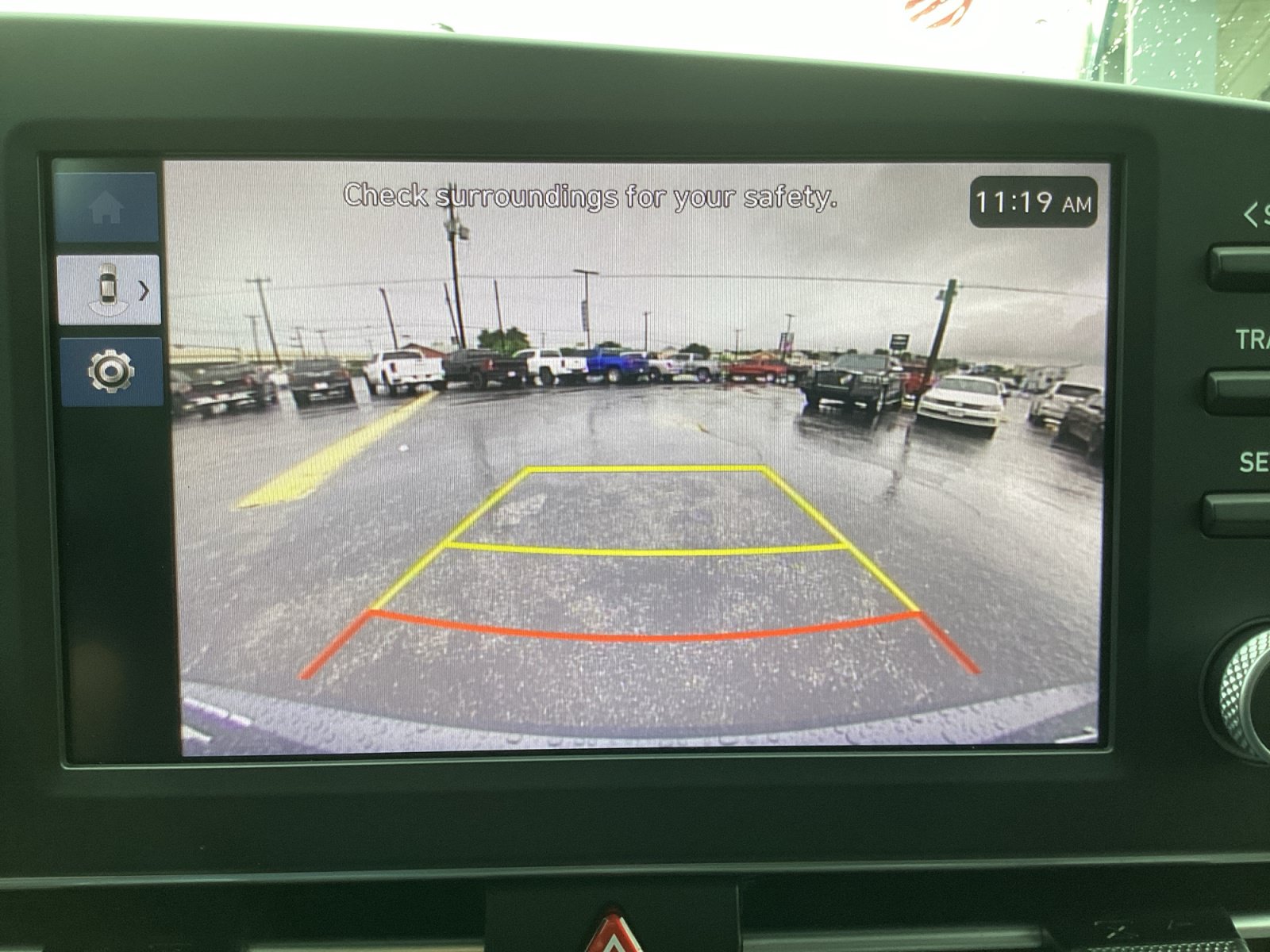 Used 2024 Hyundai Elantra SE FWD image 19