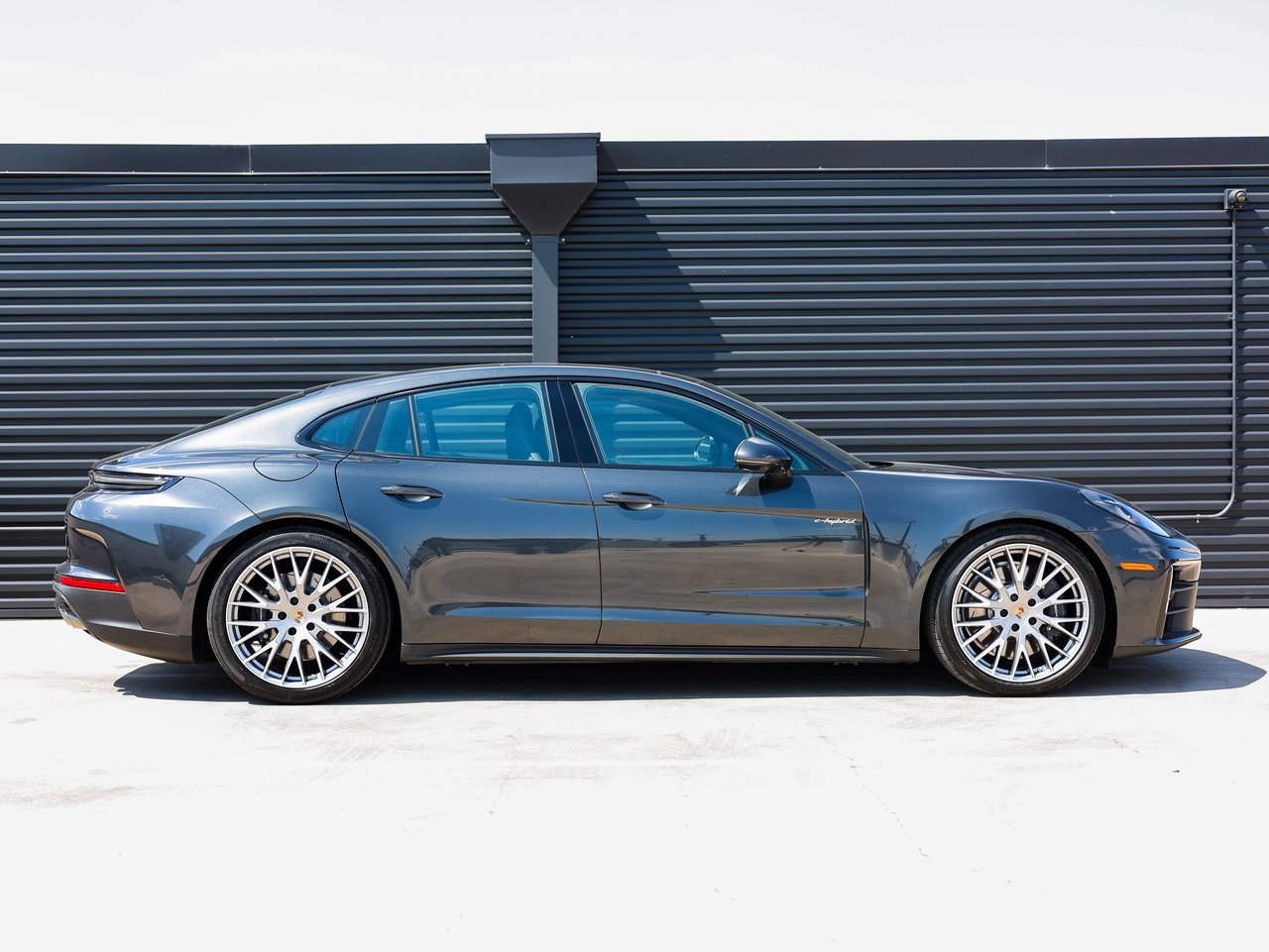 New 2026 Porsche Panamera 4 image 8