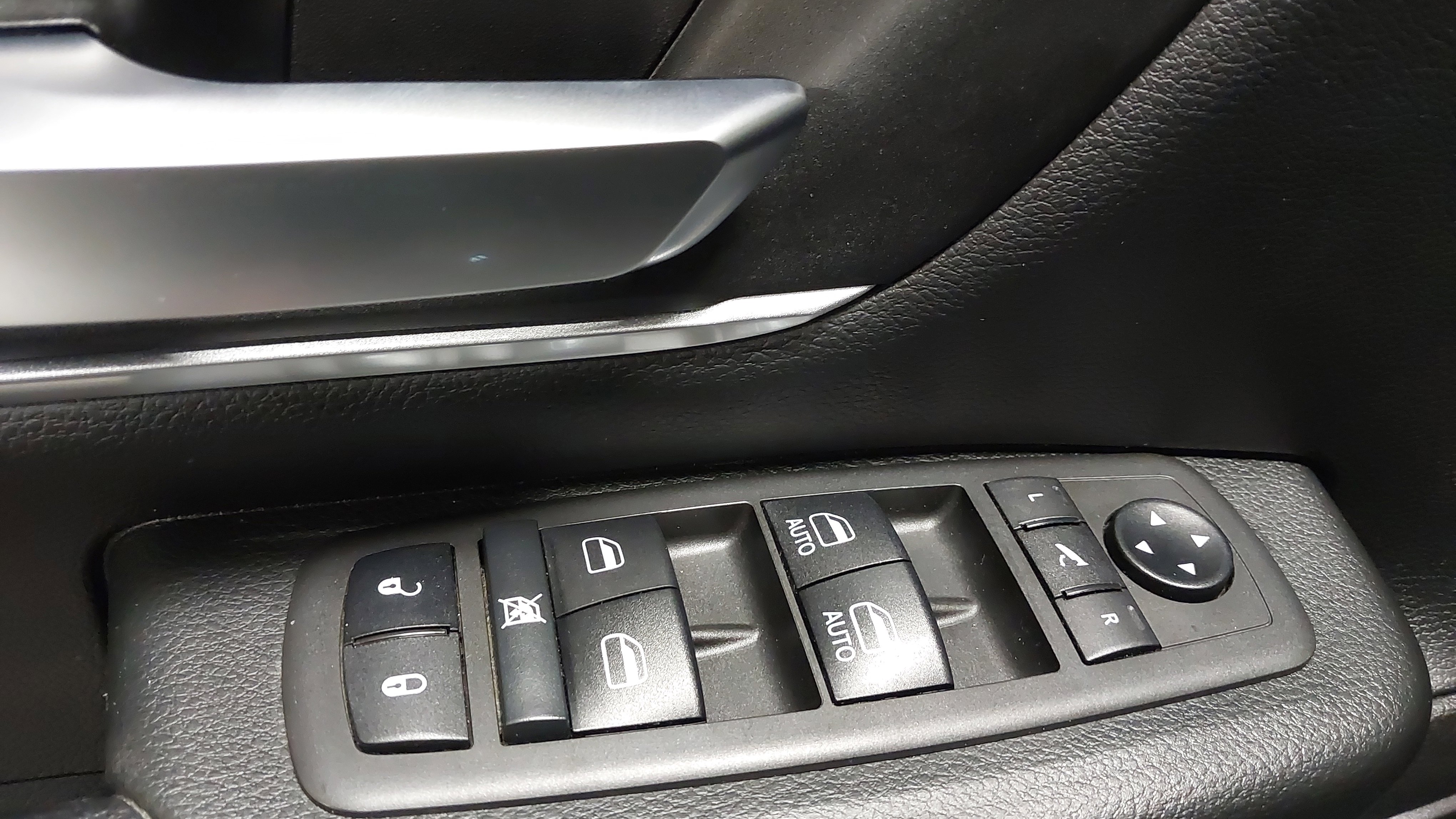 Used 2021 RAM 1500 Big Horn image 25