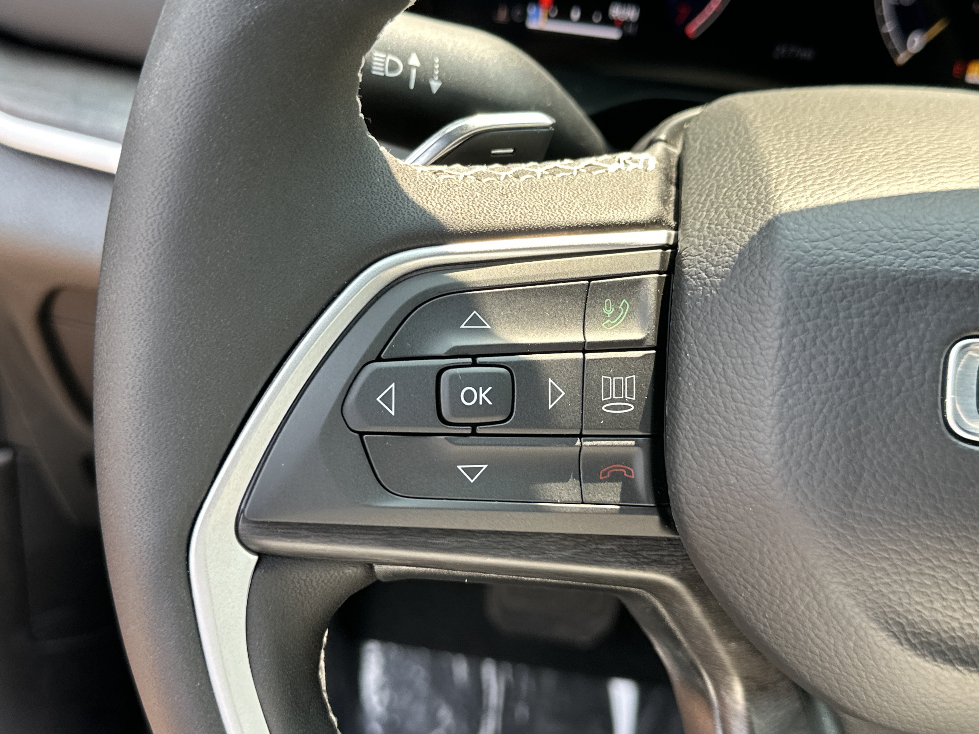 New 2026 Jeep Grand Cherokee Limited AWD/4WD image 8