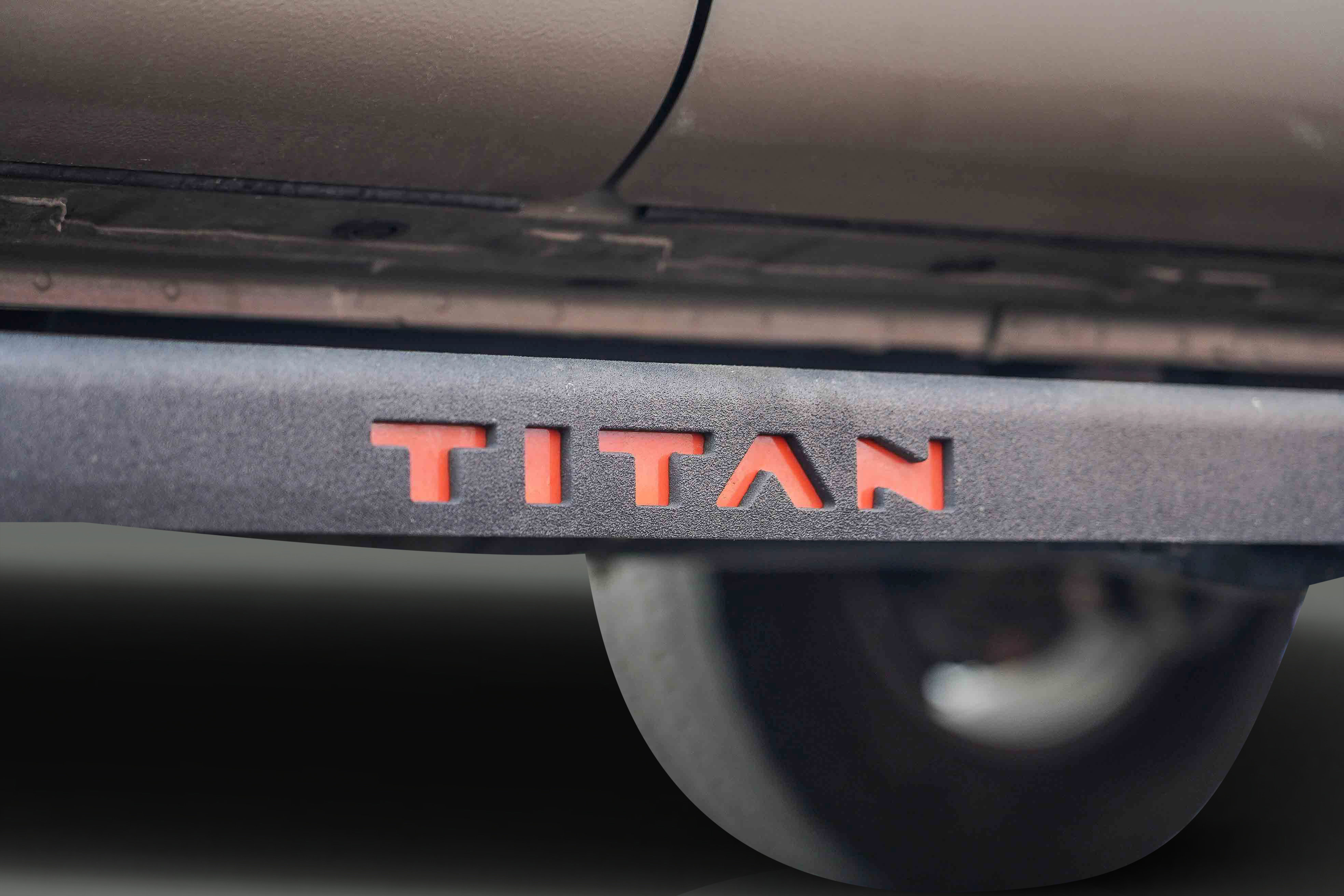 Used 2024 Nissan Titan PRO-4X w/ Pro-4x Utility Package image 6