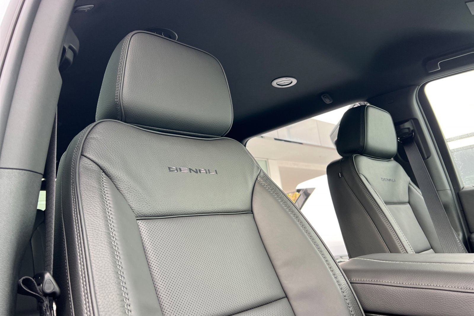 New 2026 GMC Yukon XL Denali image 17