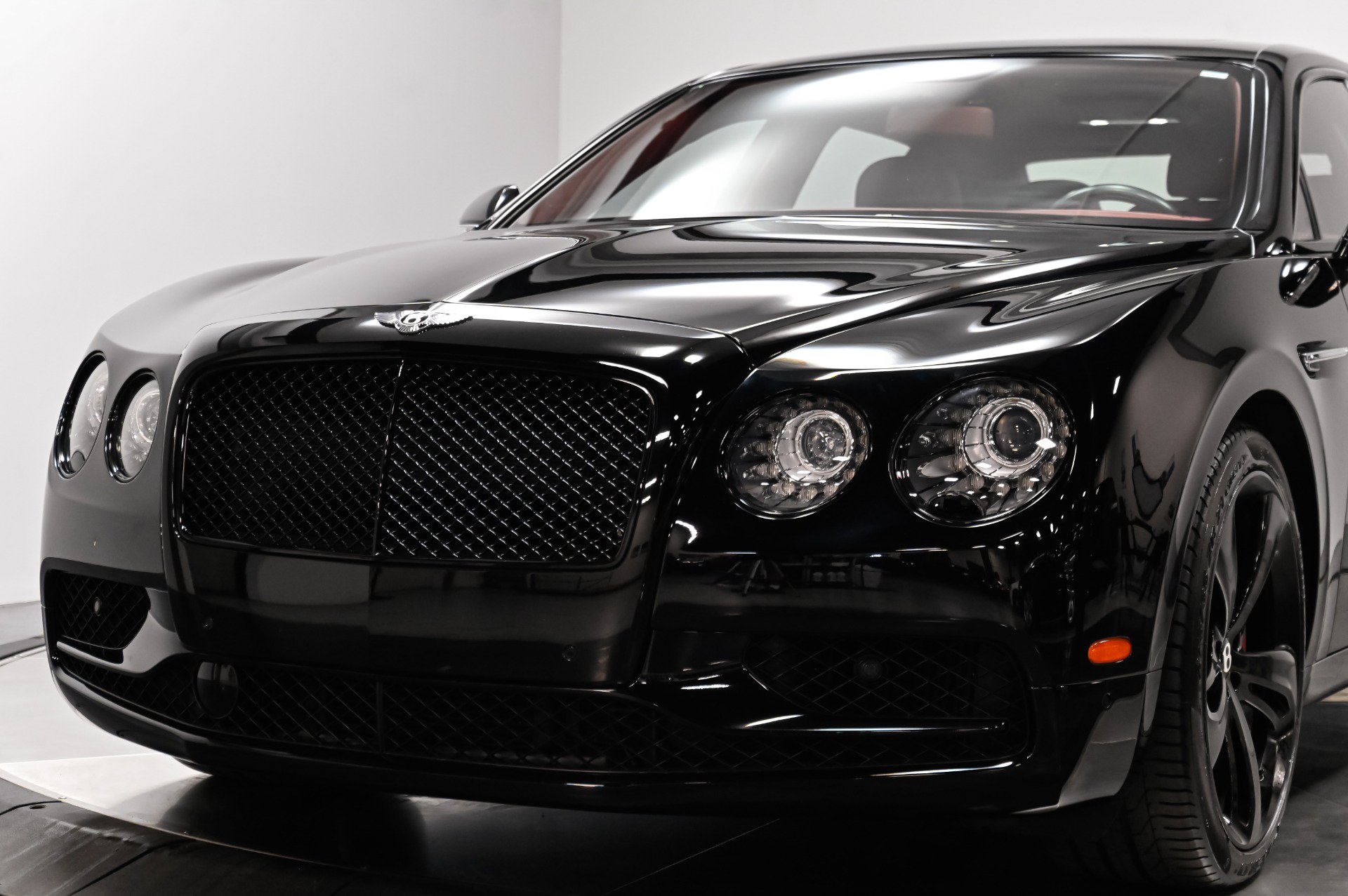 Used 2017 Bentley Flying Spur S W12 AWD/4WD image 91