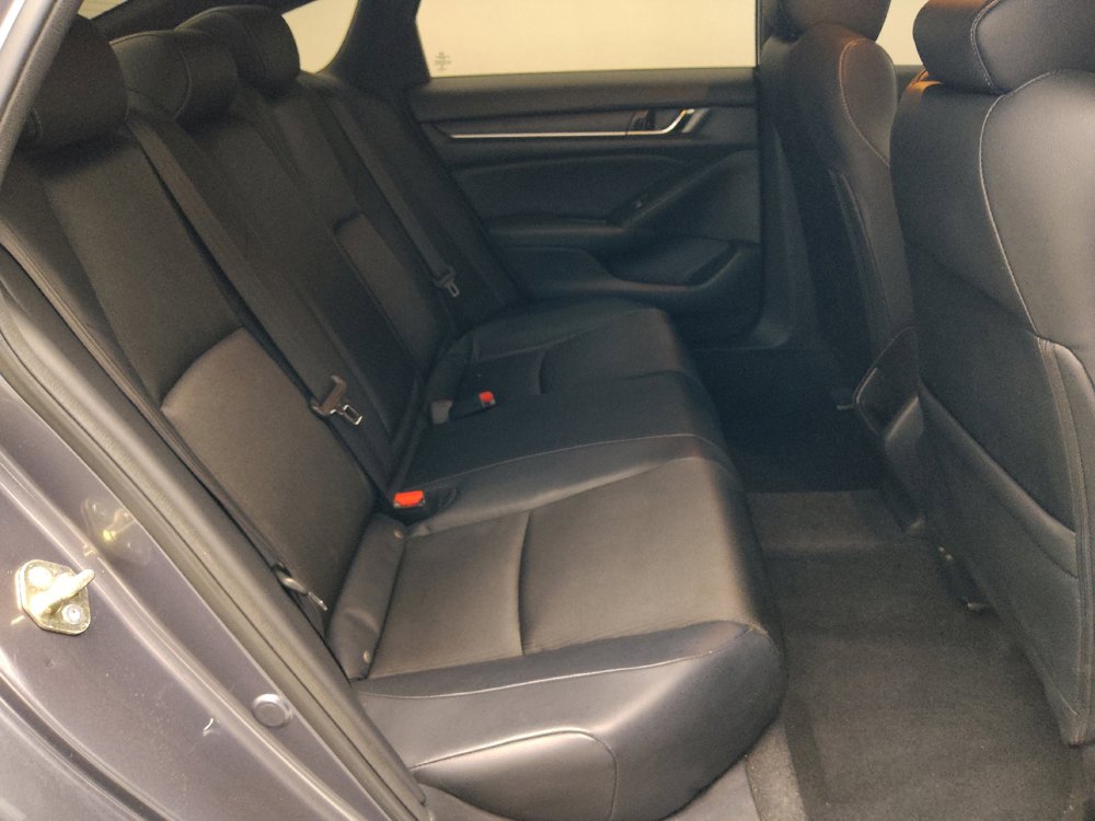 Used 2018 Honda Accord Sport image 19