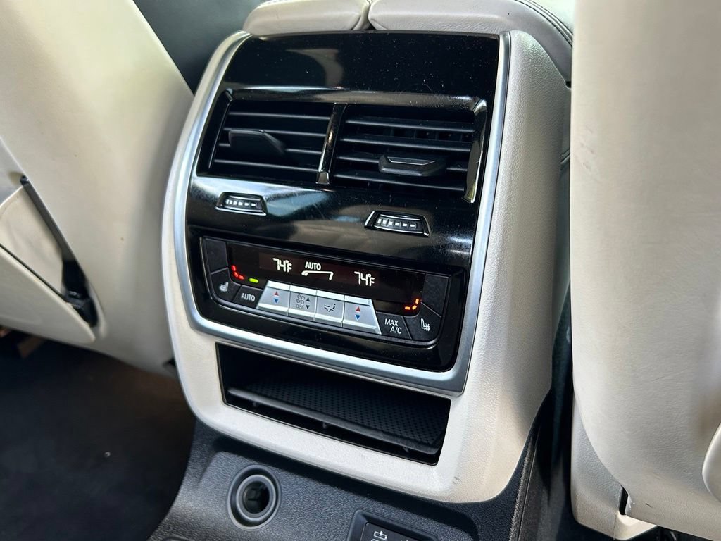 Used 2021 BMW X7 M50i AWD/4WD image 52