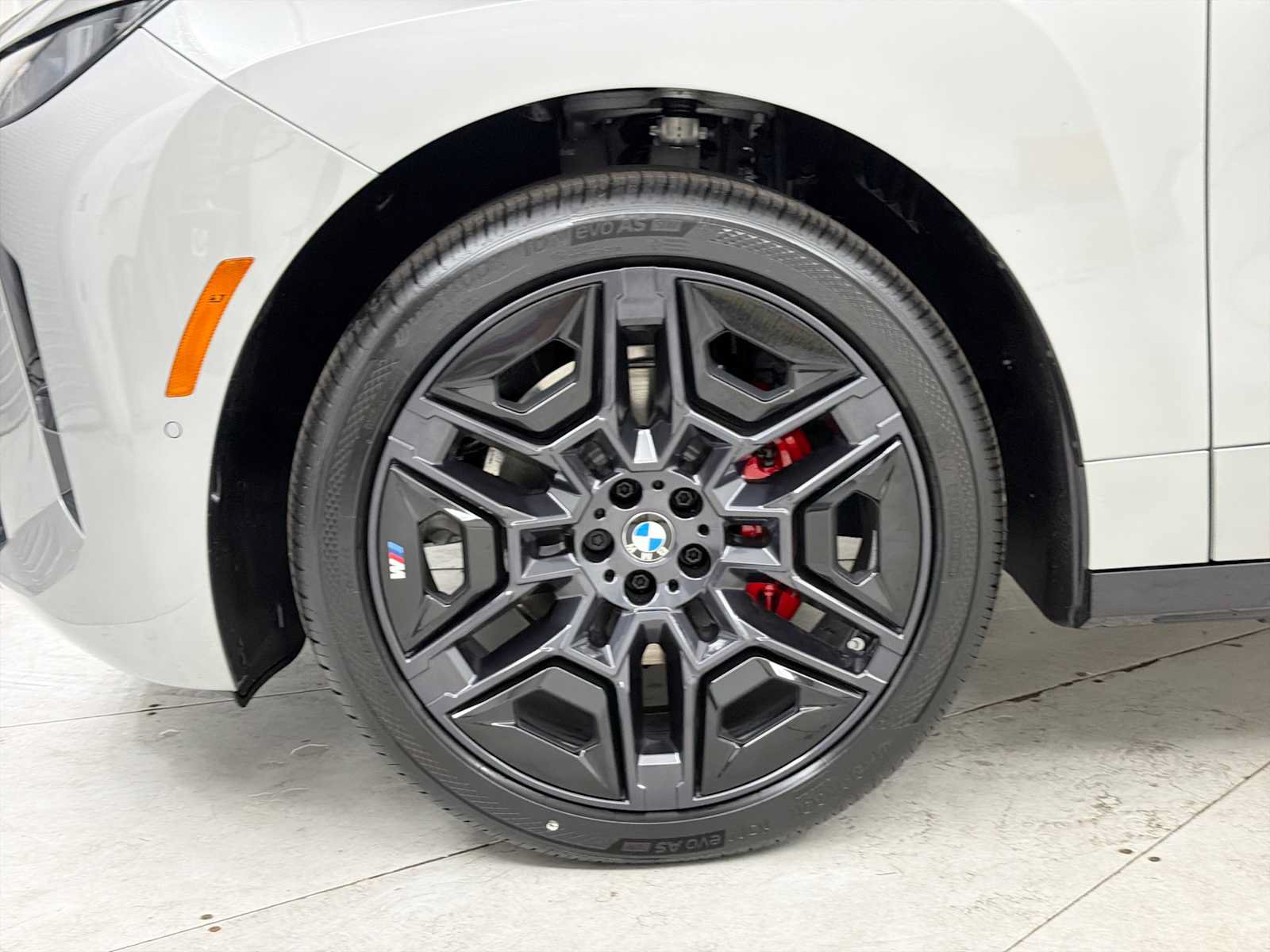New 2026 BMW iX xDrive45 w/ M Sport Package AWD/4WD image 18