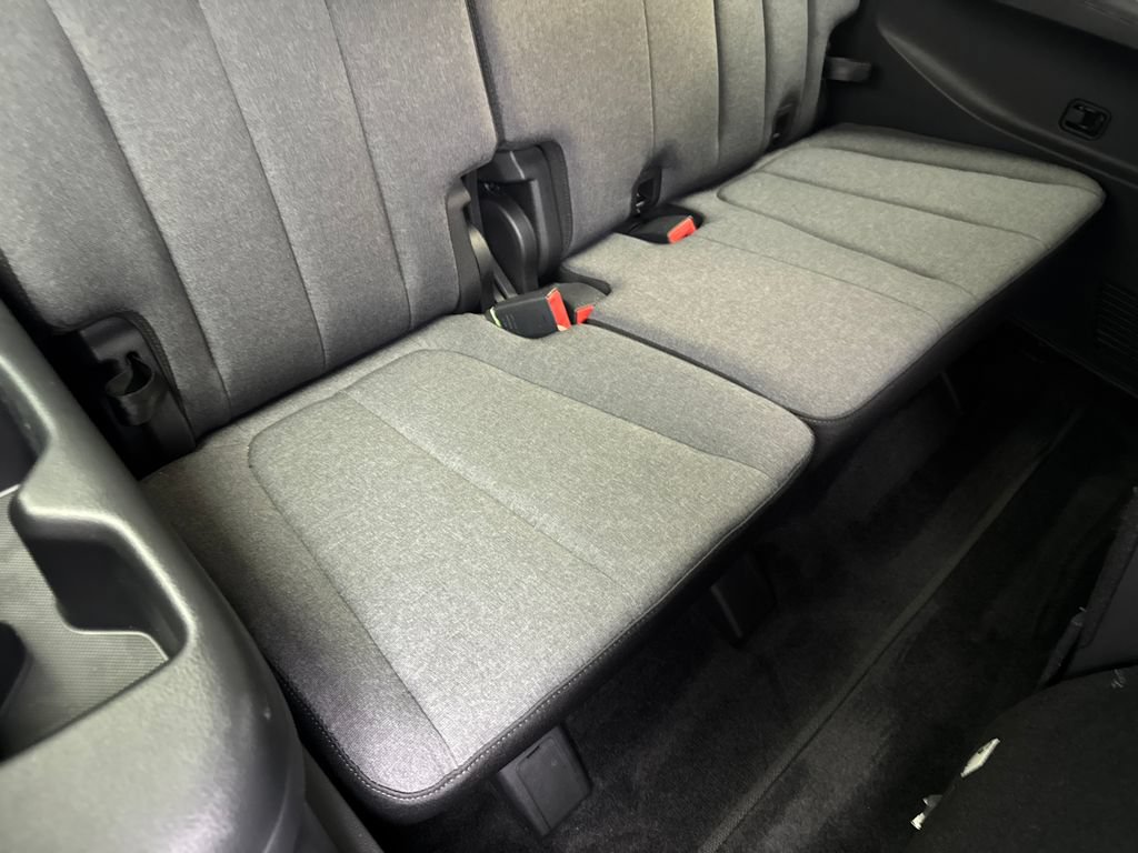Used 2025 Hyundai Palisade SE FWD image 39