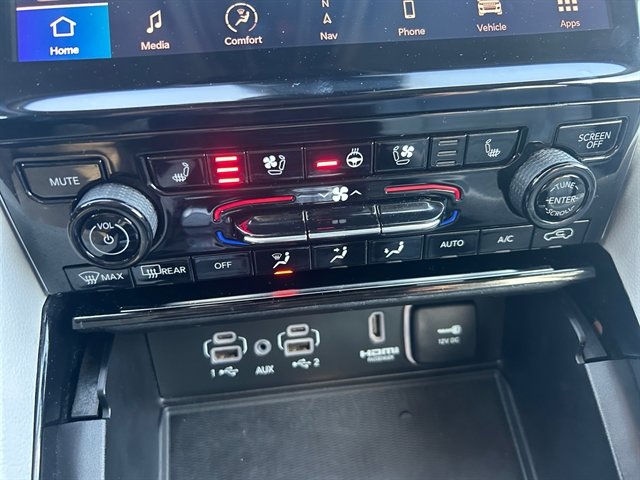 Used 2023 Jeep Grand Cherokee L Overland w/ Luxury Tech Group IV image 25