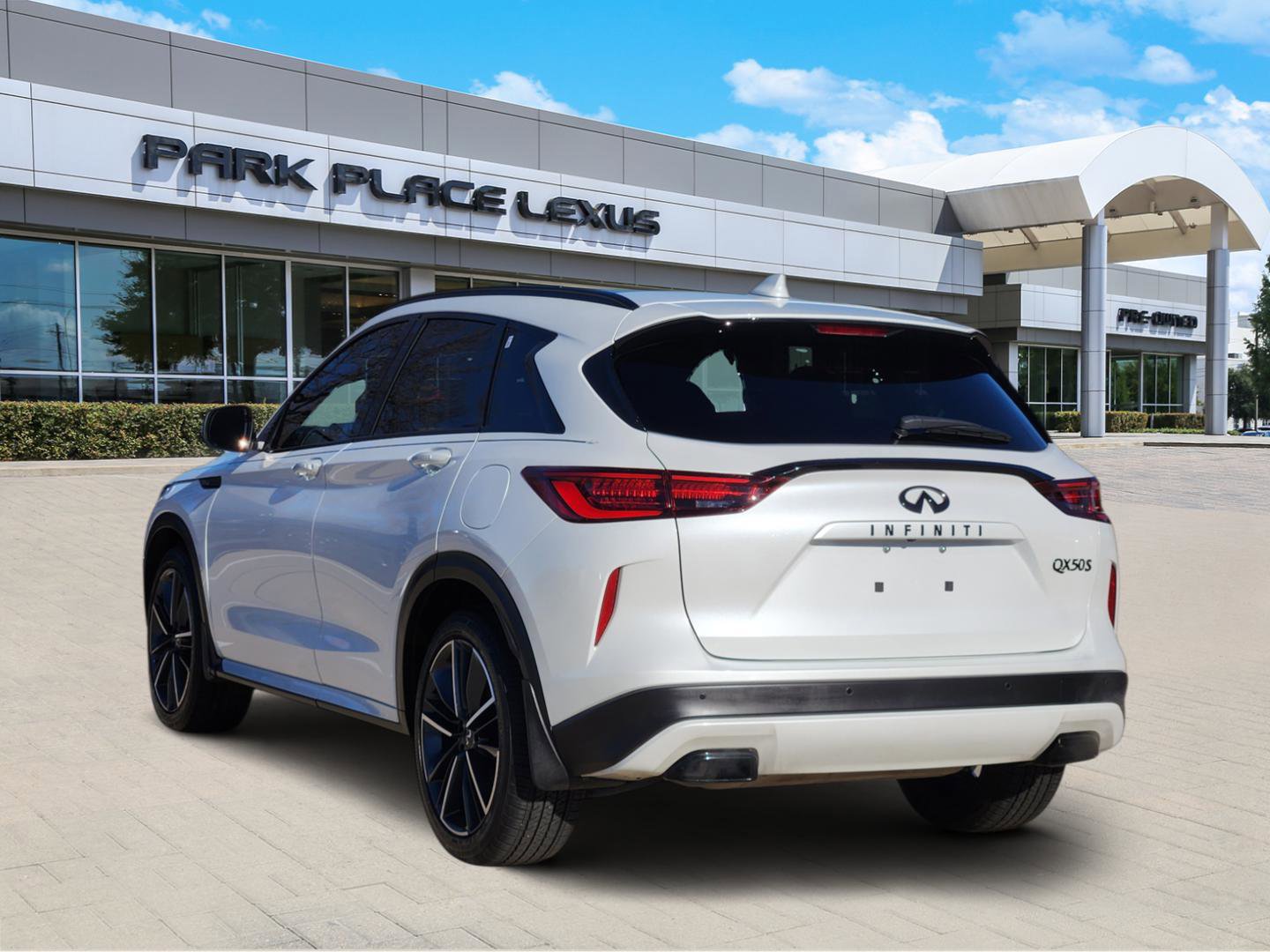 Used 2024 INFINITI QX50 Sport image 4