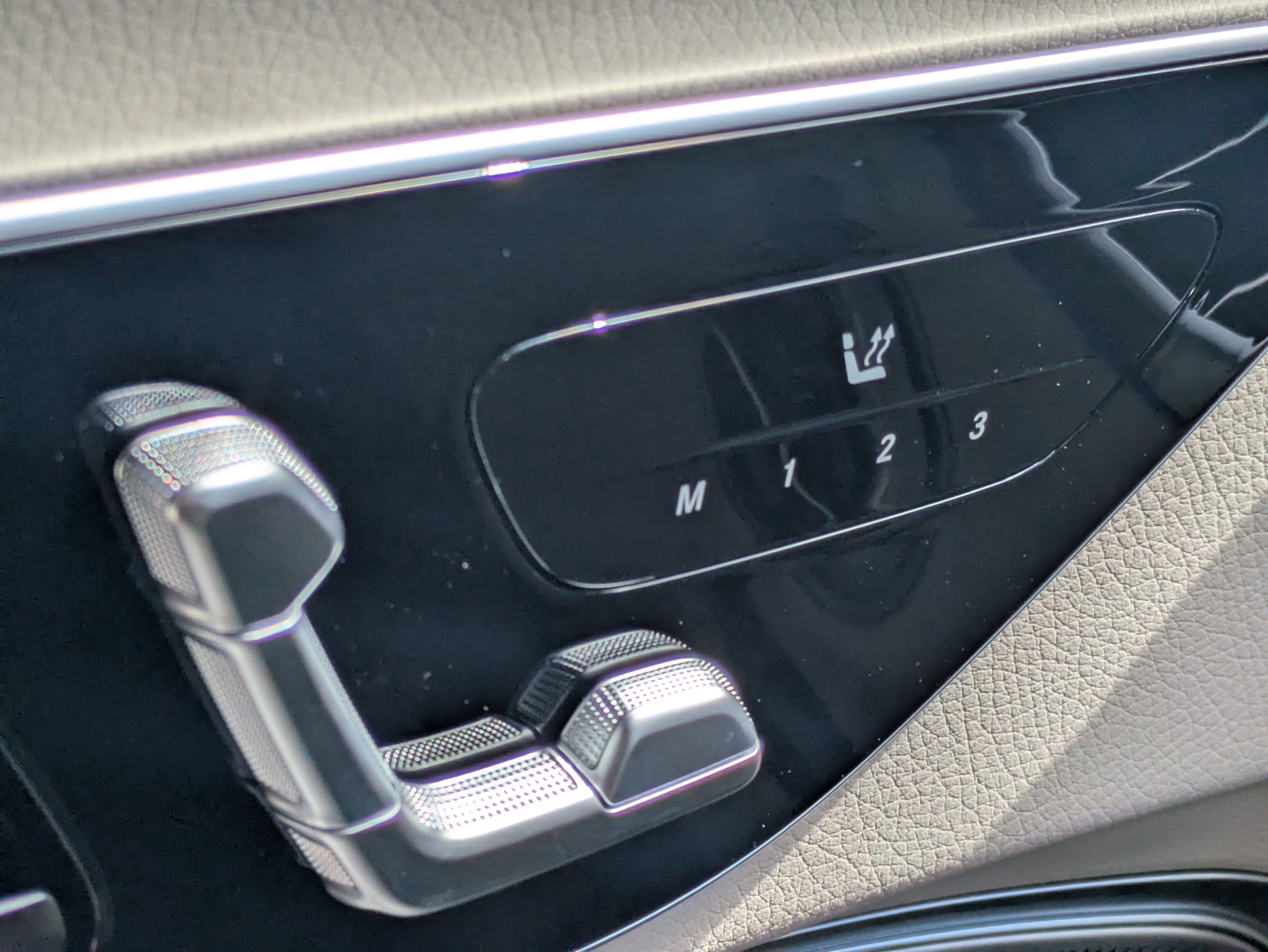 New 2027 Mercedes-Benz CLE 300 4MATIC Coupe image 21